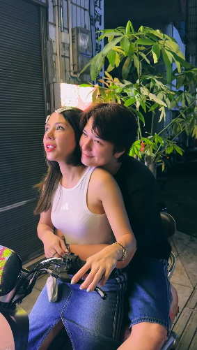 Mẹ đơn th&acirc;n lấy chồng k&eacute;m 6 tuổi l&agrave; diễn vi&ecirc;n Việt nổi tiếng, được cưng chiều như em b&eacute;- Ảnh 2.