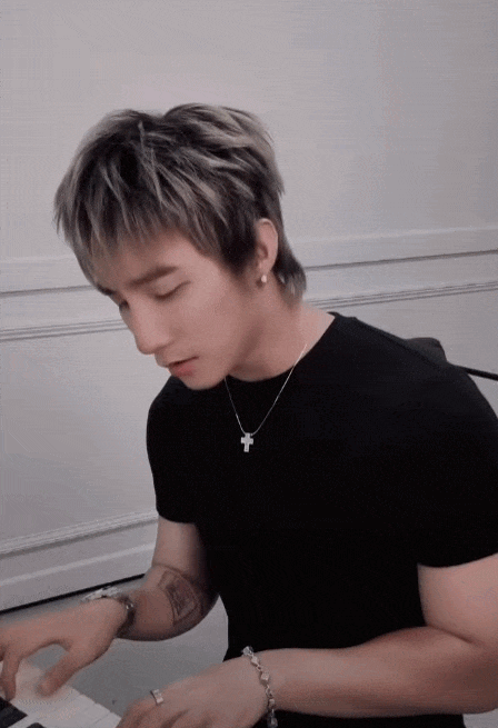 Ca kh&uacute;c mới của Sơn T&ugrave;ng M-TP- Ảnh 1.