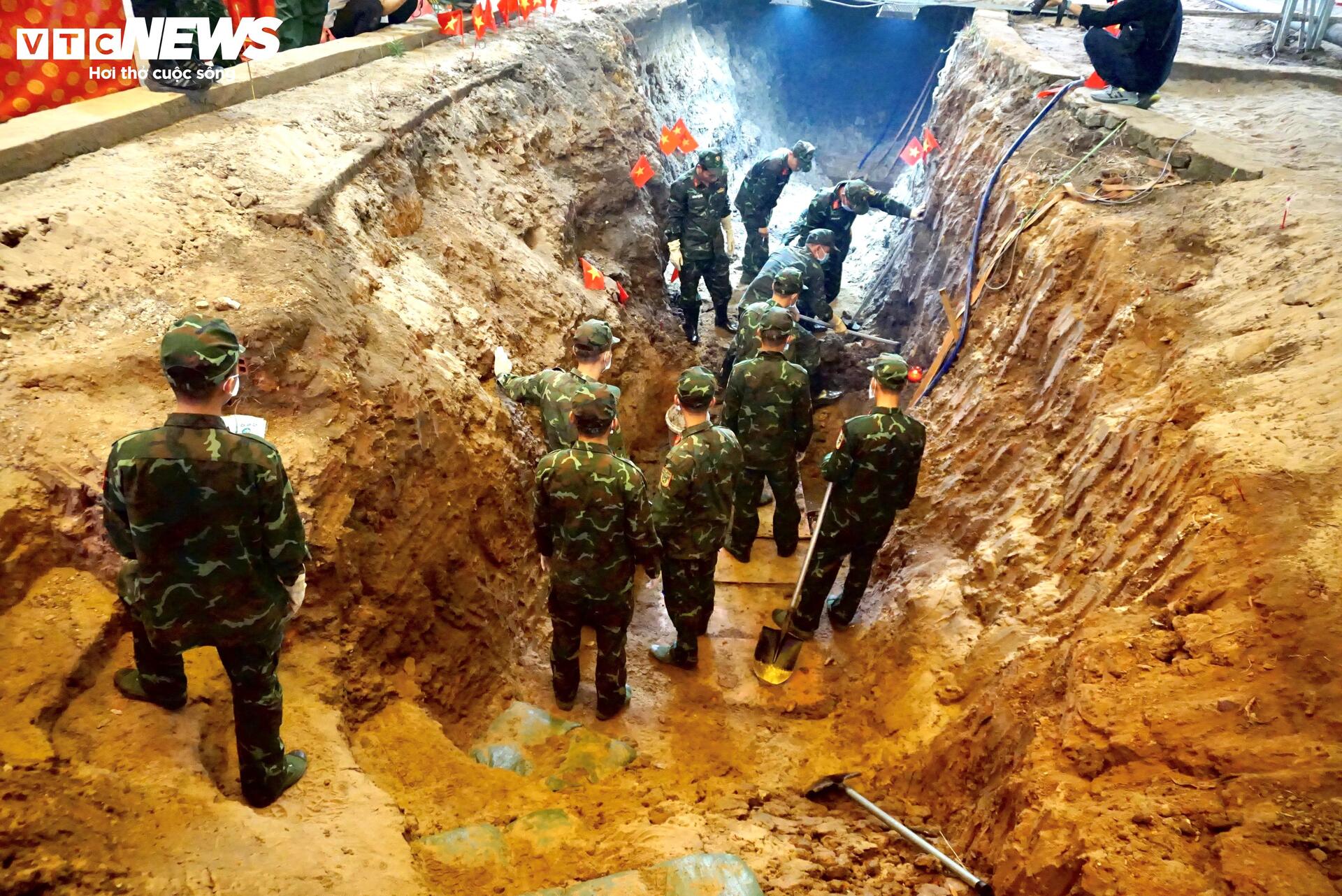 Ph&aacute;t hiện th&ecirc;m 5 h&agrave;i cốt liệt sĩ tại C&ocirc;ng vi&ecirc;n L&ecirc; Thị Ri&ecirc;ng- Ảnh 1.