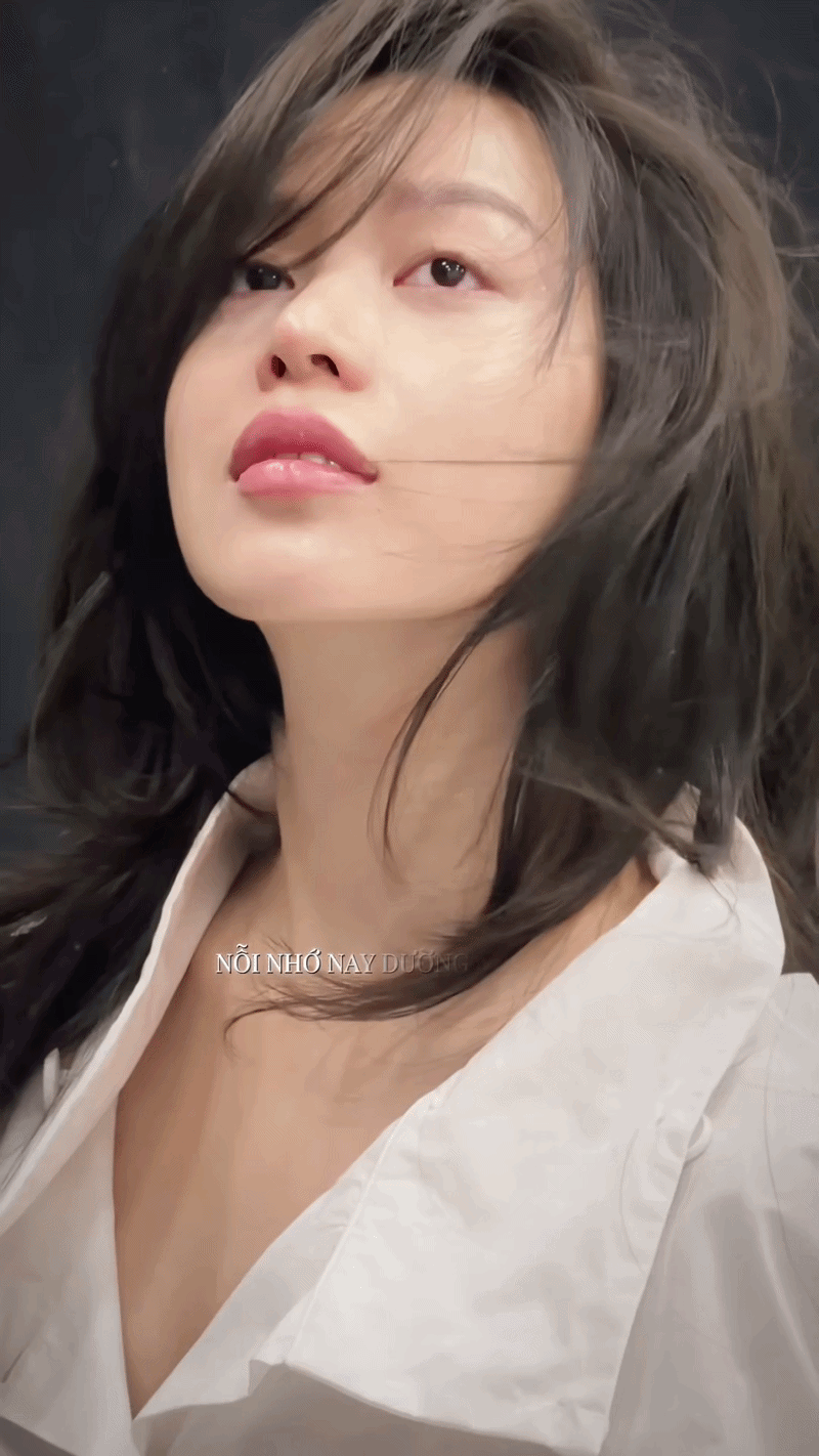 Mỹ nữ rơi lệ khiến 3 triệu người muốn che chở: Nhan sắc ngọt ng&agrave;o trong trẻo, gu thời trang được khen kh&ocirc;ng ngớt- Ảnh 1.