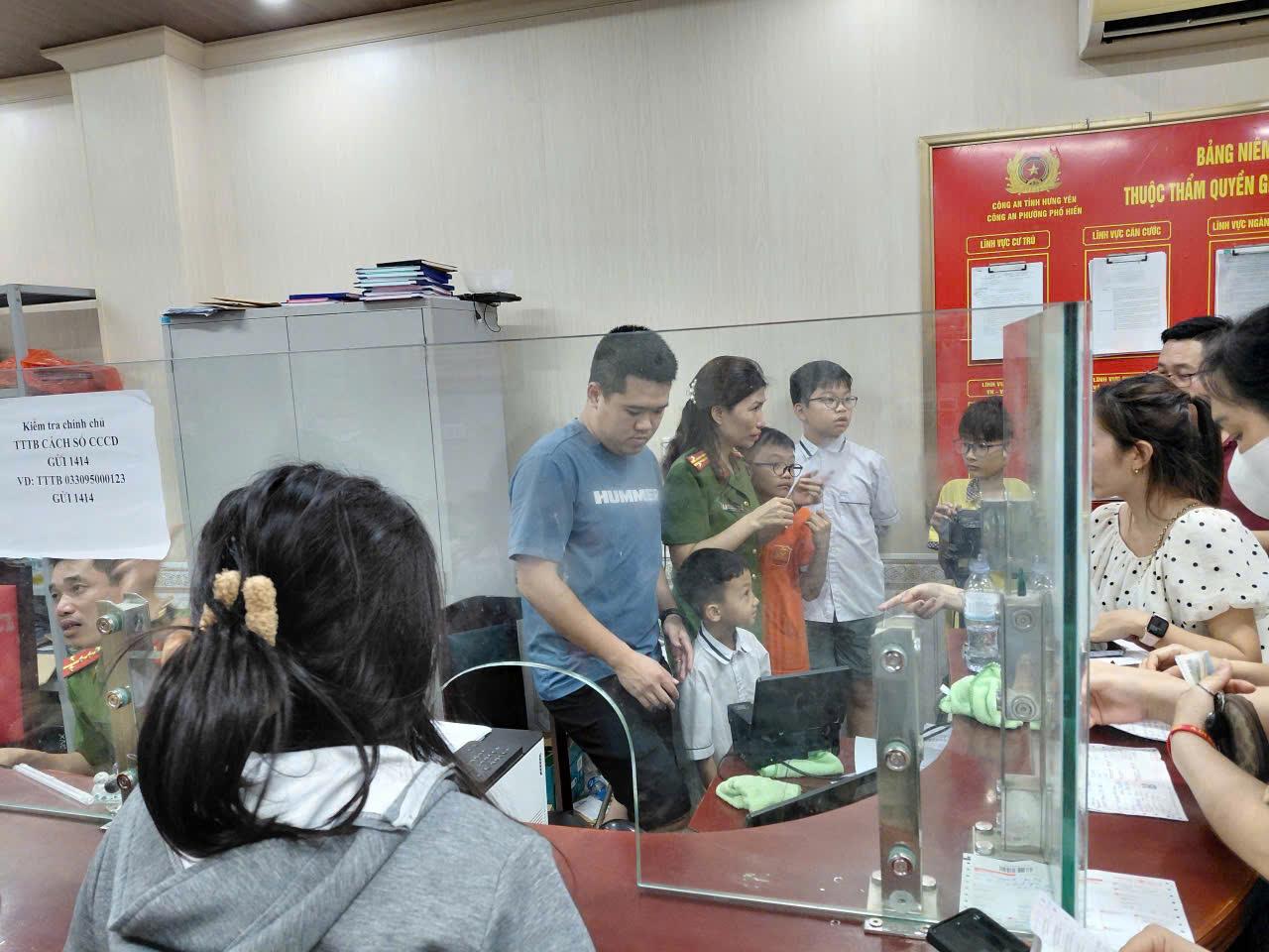C&ocirc;ng an y&ecirc;u cầu người d&acirc;n ch&uacute; &yacute; th&ocirc;ng b&aacute;o mới li&ecirc;n quan đến t&agrave;i khoản định danh điện tử mức 2- Ảnh 4.