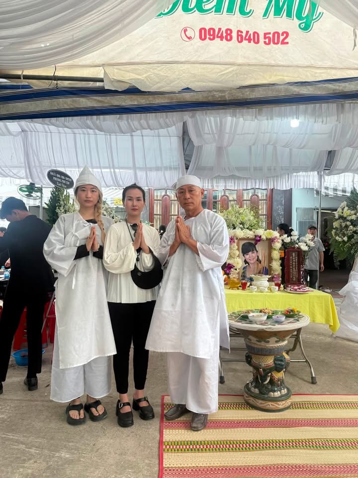 V&otilde; Hạ Tr&acirc;m x&oacute;t xa khi NSND Tạ Minh T&acirc;m bật kh&oacute;c thốt l&ecirc;n: "Tr&aacute;i tim của t&ocirc;i như tan vỡ"- Ảnh 1.