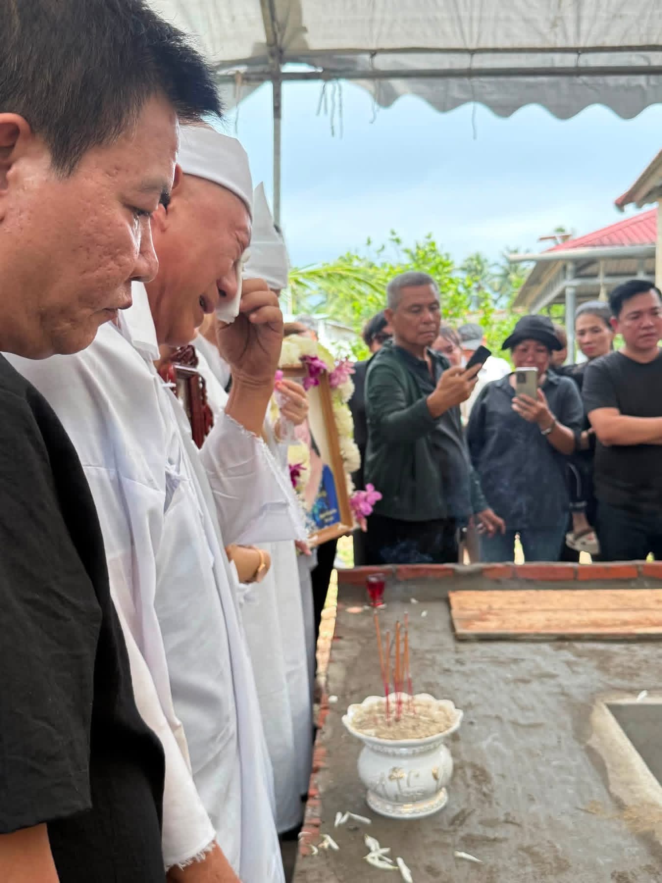 V&otilde; Hạ Tr&acirc;m x&oacute;t xa khi NSND Tạ Minh T&acirc;m bật kh&oacute;c thốt l&ecirc;n: "Tr&aacute;i tim của t&ocirc;i như tan vỡ"- Ảnh 3.