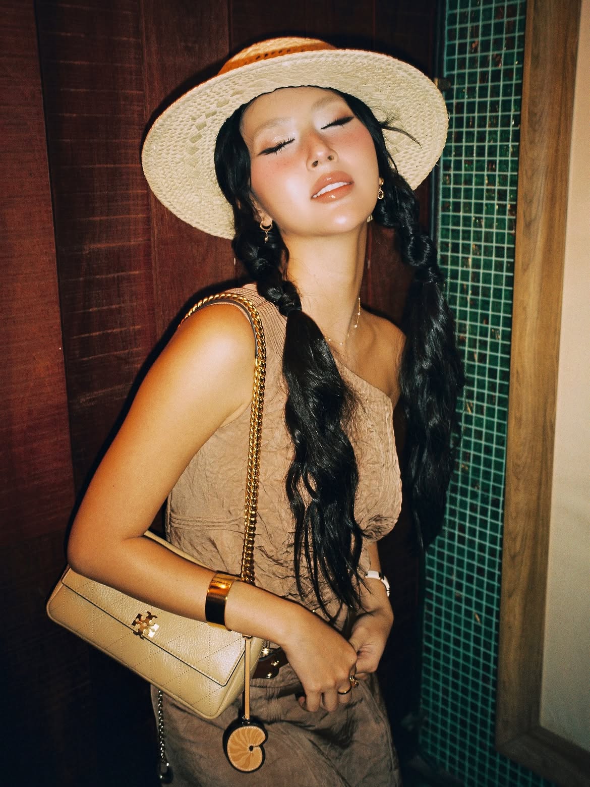 Quỳnh Anh Shyn, Thảo Nhi L&ecirc; và &ldquo;C&ocirc; em Trendy&rdquo; h&ocirc;̣i ng&ocirc;̣ T&ocirc;́ng Vũ Kỳ trong sự ki&ecirc;̣n &ldquo;Splash Club&rdquo; - Ảnh 2.