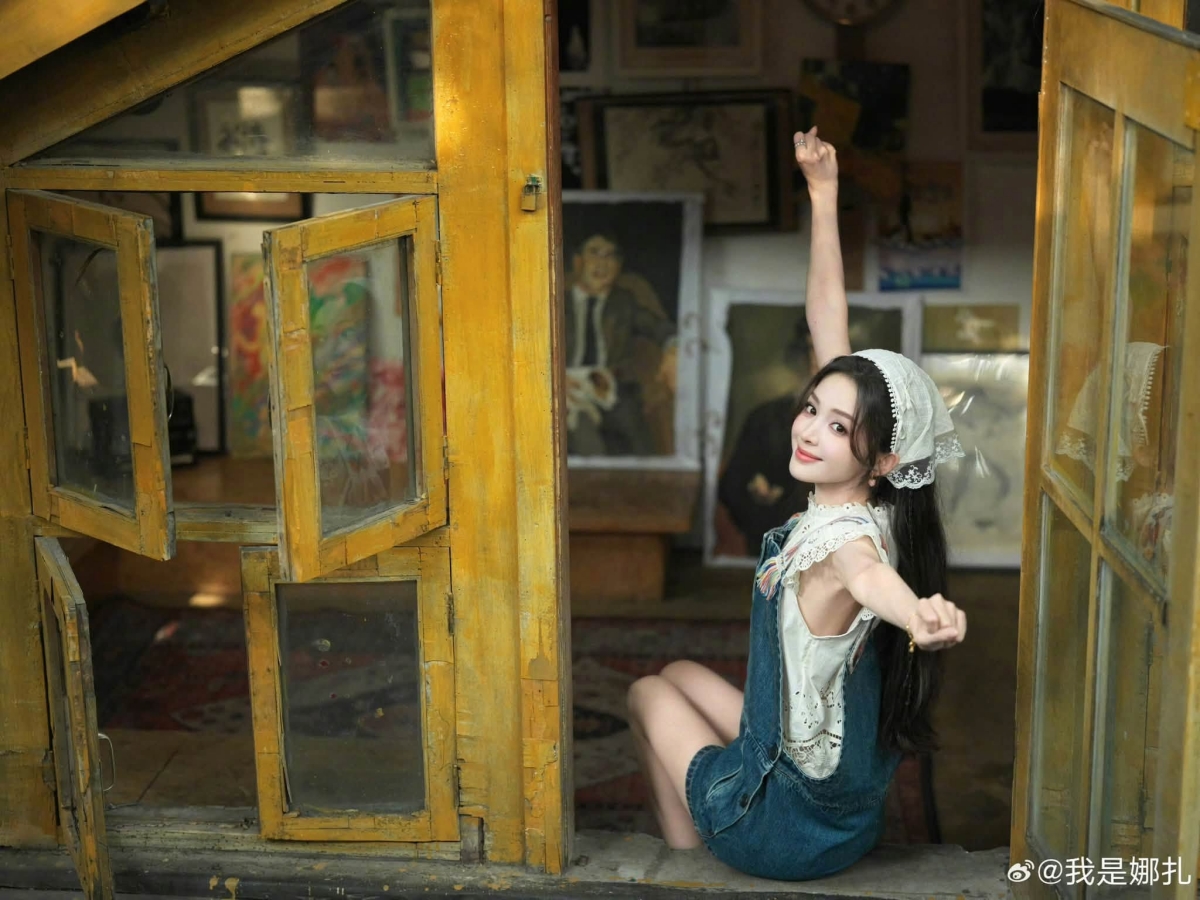 Th&ocirc;n nữ đẹp đi&ecirc;n đảo bảo sao ai cũng bỏ phố về qu&ecirc;: Visual như ổi hồng ch&iacute;n mọng, đ&uacute;ng chuẩn T&acirc;y Thi miệt vườn- Ảnh 5.