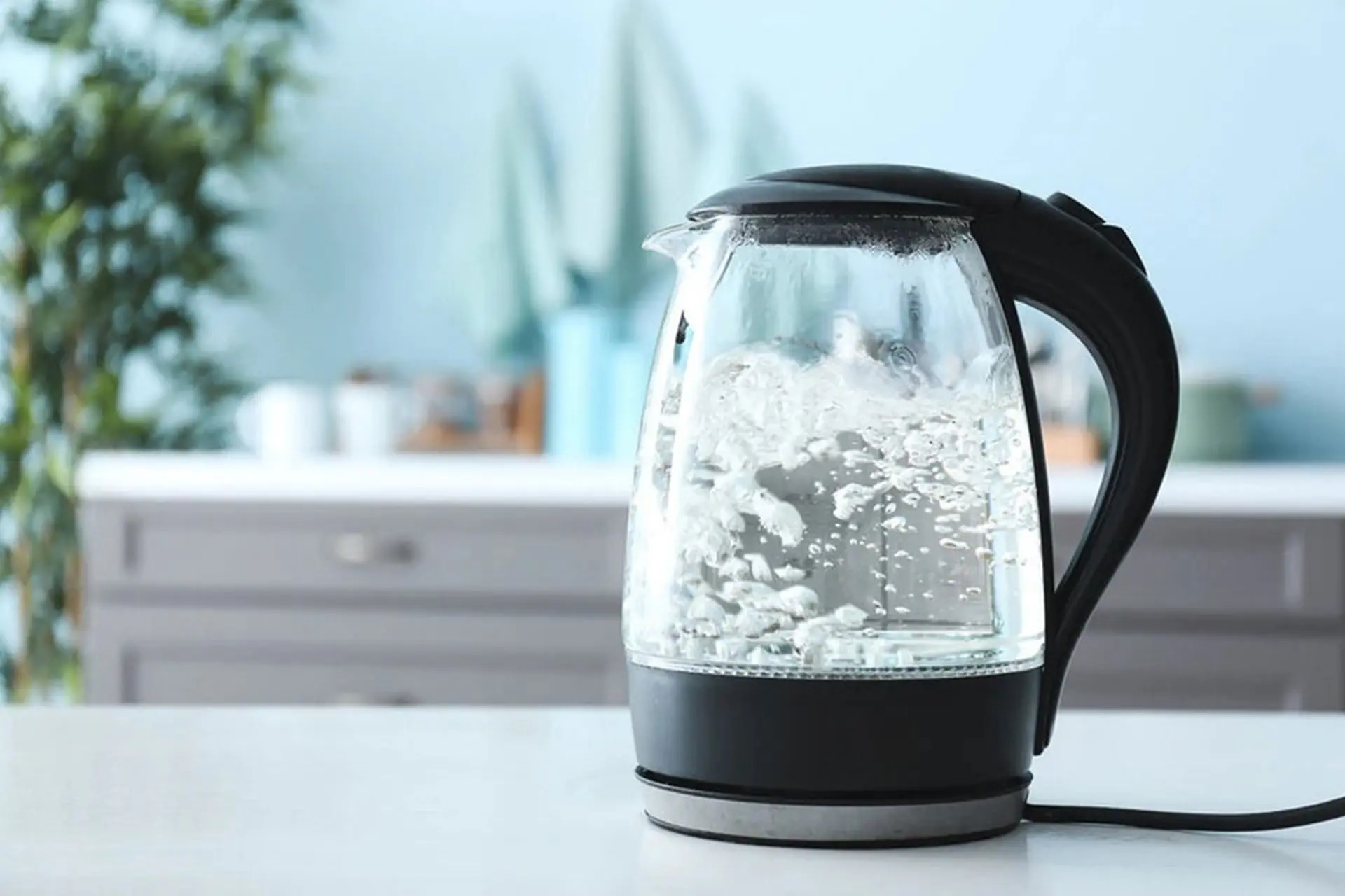 V&igrave; sao ng&agrave;y c&agrave;ng nhiều gia đ&igrave;nh kh&ocirc;ng c&ograve;n d&ugrave;ng ph&iacute;ch nước? 1 sản phẩm tiện hơn đang dần trở th&agrave;nh xu hướng mới- Ảnh 2.