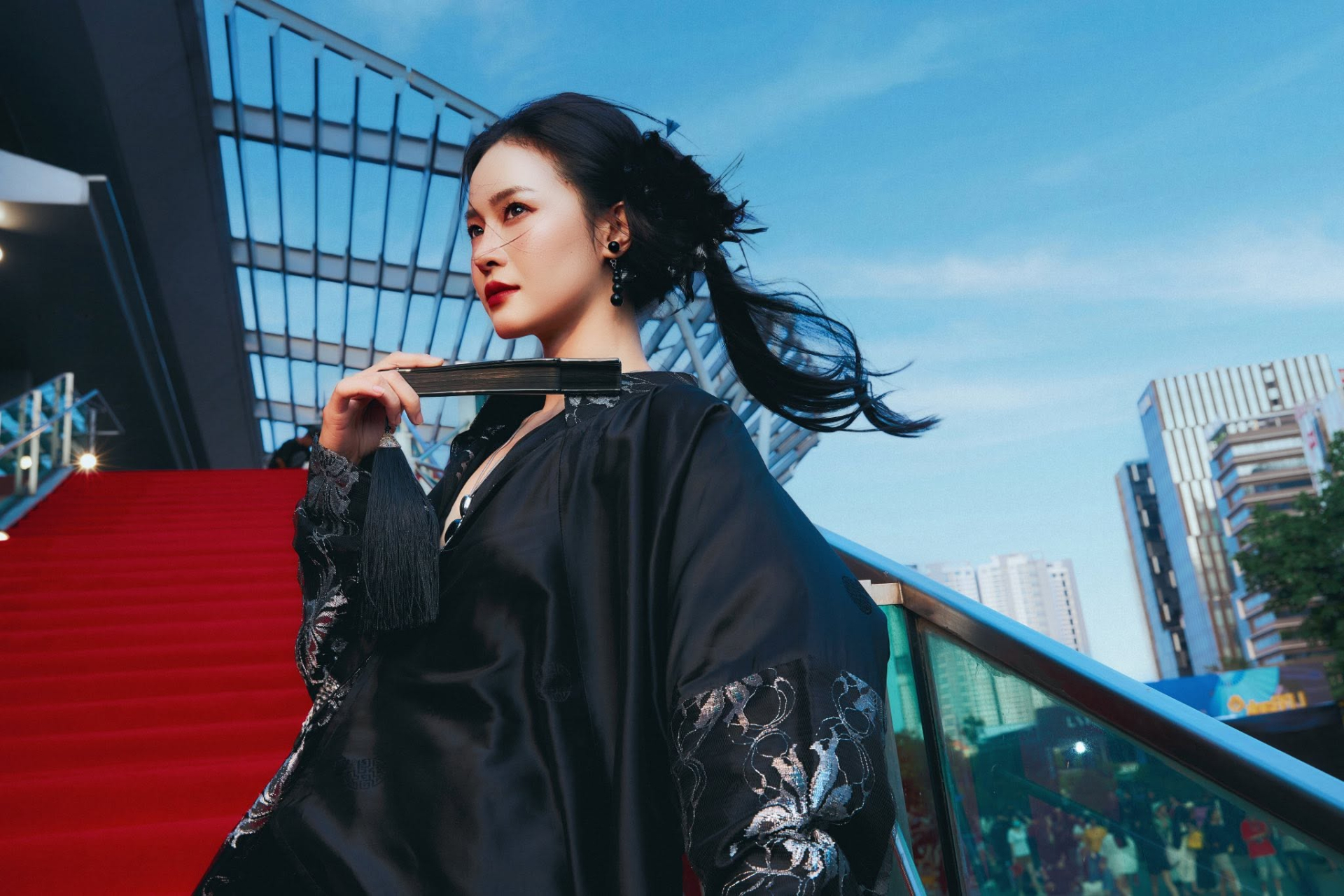 Kh&ocirc;ng ai nhận ra &ldquo;con g&aacute;i Trương Ngọc &Aacute;nh&rdquo;: Visual hao hao Đ&ocirc;ng Nhi v&agrave; Lan Ngọc, 10 điểm từ mặt đến d&aacute;ng- Ảnh 9.