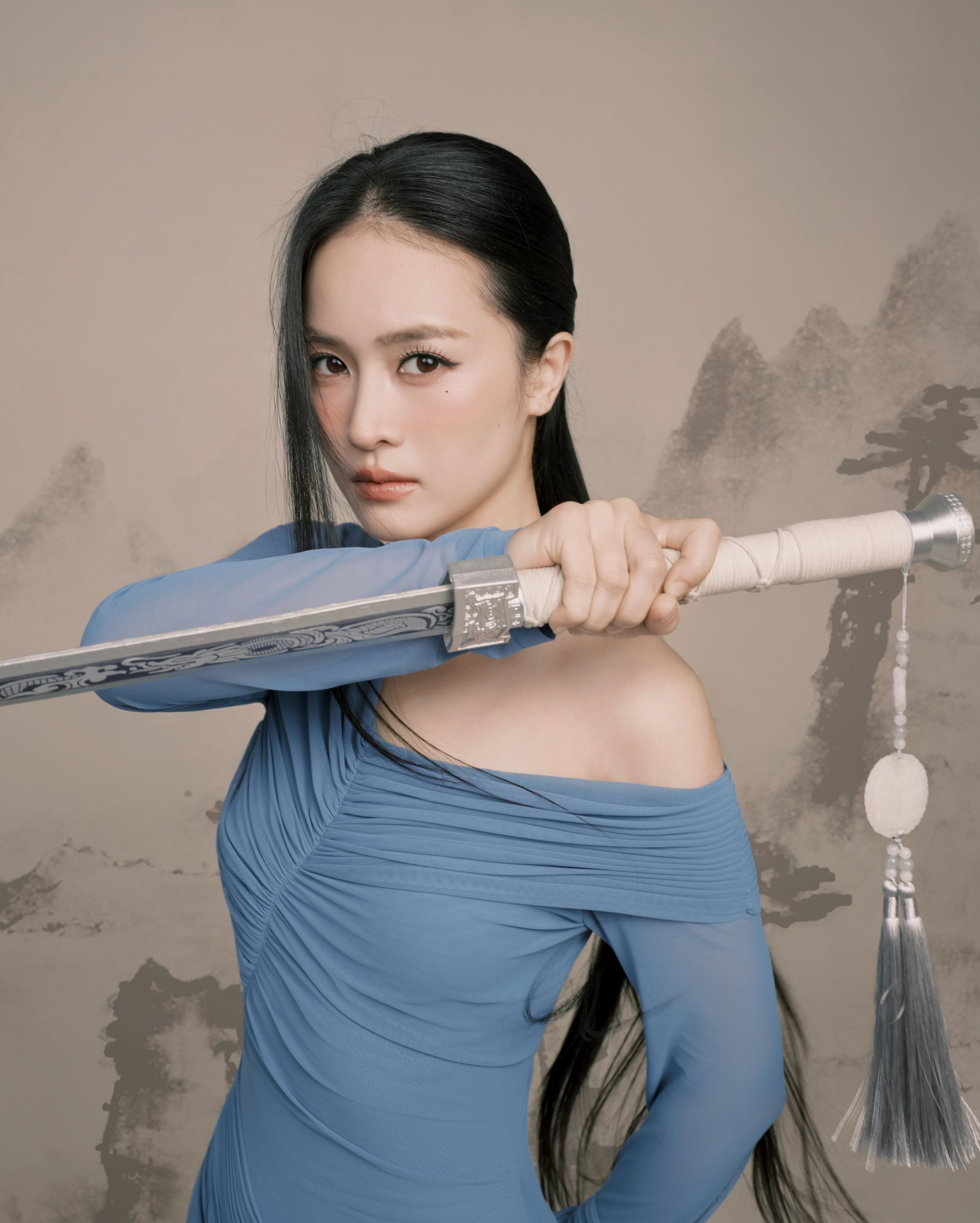 Kh&ocirc;ng ai nhận ra &ldquo;con g&aacute;i Trương Ngọc &Aacute;nh&rdquo;: Visual hao hao Đ&ocirc;ng Nhi v&agrave; Lan Ngọc, 10 điểm từ mặt đến d&aacute;ng- Ảnh 5.