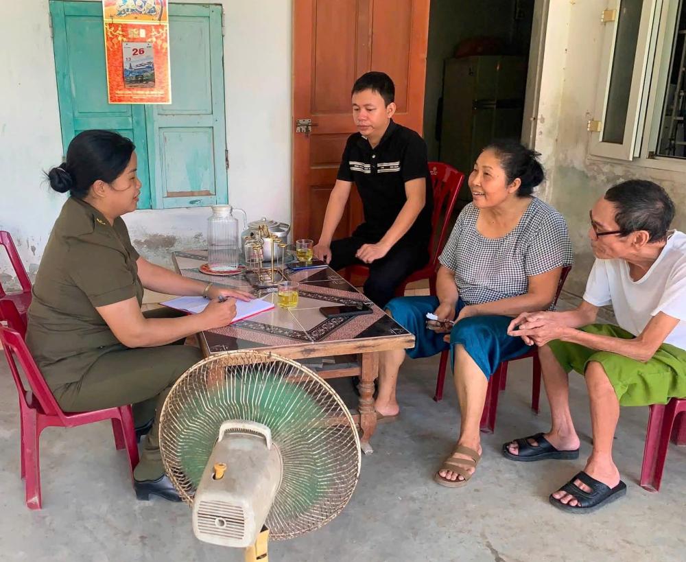 Một phụ nữ bị yêu cầu chuyển ngay 79 triệu đồng vào tài khoản - Ảnh 2.