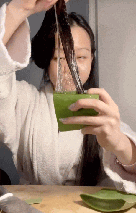 Ở Việt Nam c&oacute; một loại c&acirc;y, vừa gi&uacute;p t&oacute;c &oacute;ng mượt, vừa  k&iacute;ch th&iacute;ch tăng collagen cho da, đến phụ nữ H&agrave;n cũng tận dụng l&agrave;m đẹp mỗi tuần- Ảnh 8.