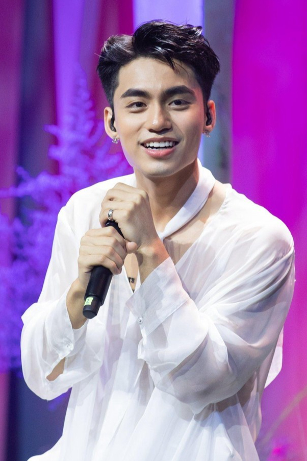 Bản hit 127 triệu views thay đổi cuộc chơi nhạc Việt, đưa em trai sao hạng S Vbiz nổi tiếng cả nước- Ảnh 3.