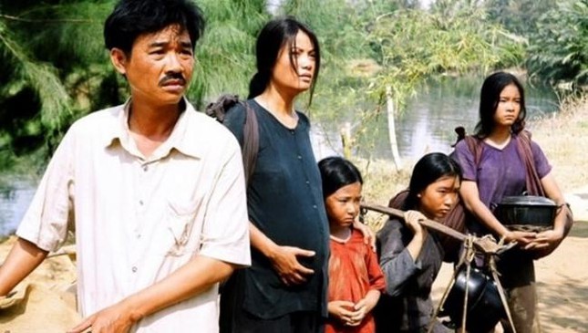 Kh&ocirc;ng ai nhận ra &ldquo;con g&aacute;i Trương Ngọc &Aacute;nh&rdquo;: Visual hao hao Đ&ocirc;ng Nhi v&agrave; Lan Ngọc, 10 điểm từ mặt đến d&aacute;ng- Ảnh 1.