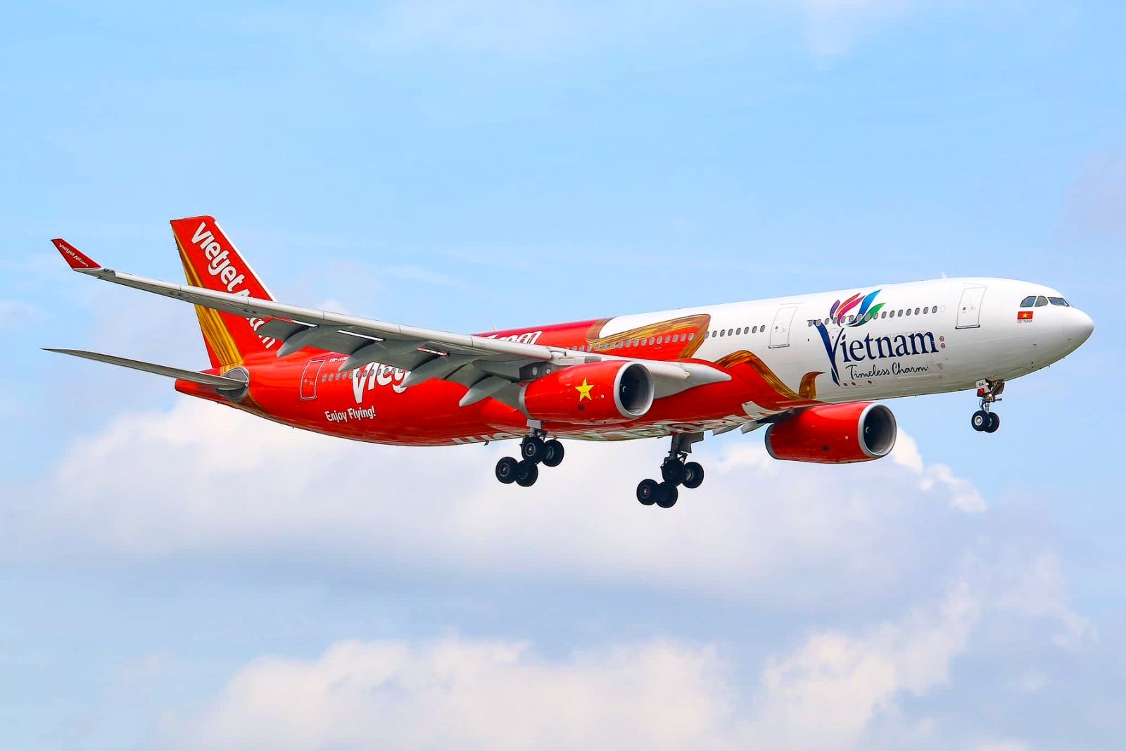 Vietjet tặng tuần lễ v&agrave;ng ưu đ&atilde;i, chắp c&aacute;nh những giấc mơ du lịch với v&eacute; bay chỉ từ 0 đồng - Ảnh 1.