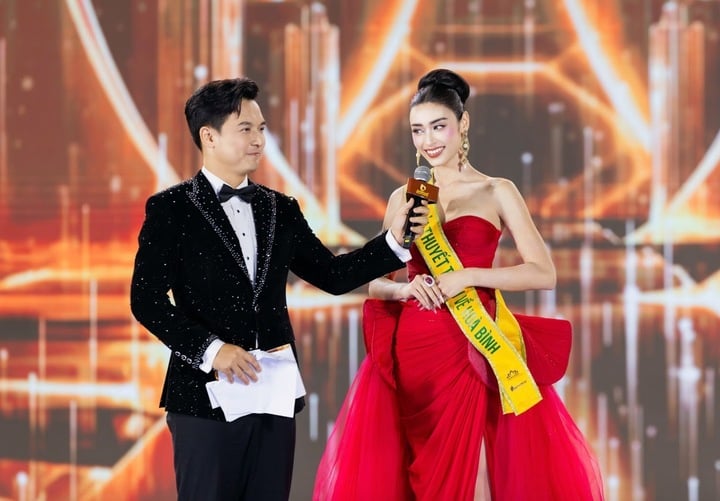 Ban gi&aacute;m khảo tiết lộ l&yacute; do chọn Emoura Phạm đăng quang Miss Grand Vietnam 2026- Ảnh 2.