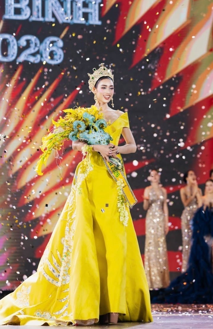 Ban gi&aacute;m khảo tiết lộ l&yacute; do chọn Emoura Phạm đăng quang Miss Grand Vietnam 2026- Ảnh 1.