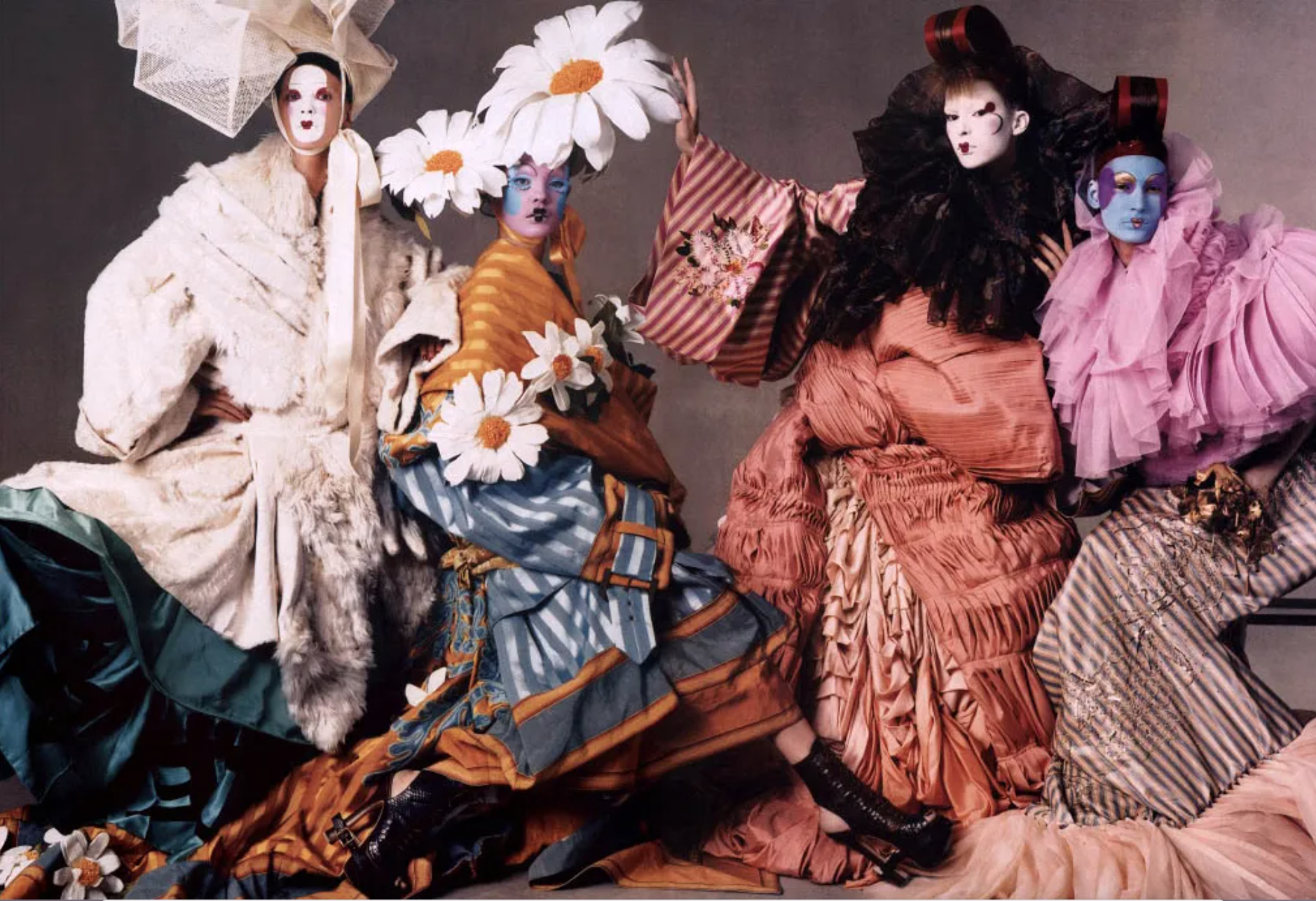 Met Gala 2027 chọn đ&uacute;ng "&ocirc;ng ho&agrave;ng drama" để t&ocirc;n vinh: MXH lập tức dự đo&aacute;n một m&ugrave;a đi&ecirc;n rồ chưa từng c&oacute;- Ảnh 5.