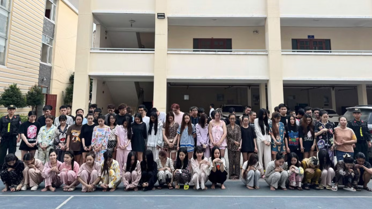 Công an phá chuyên án phức tạp có yếu tố nước ngoài, bắt giữ Lê Tôn Nữ Diễm Thúy và 64 người - Ảnh 1.