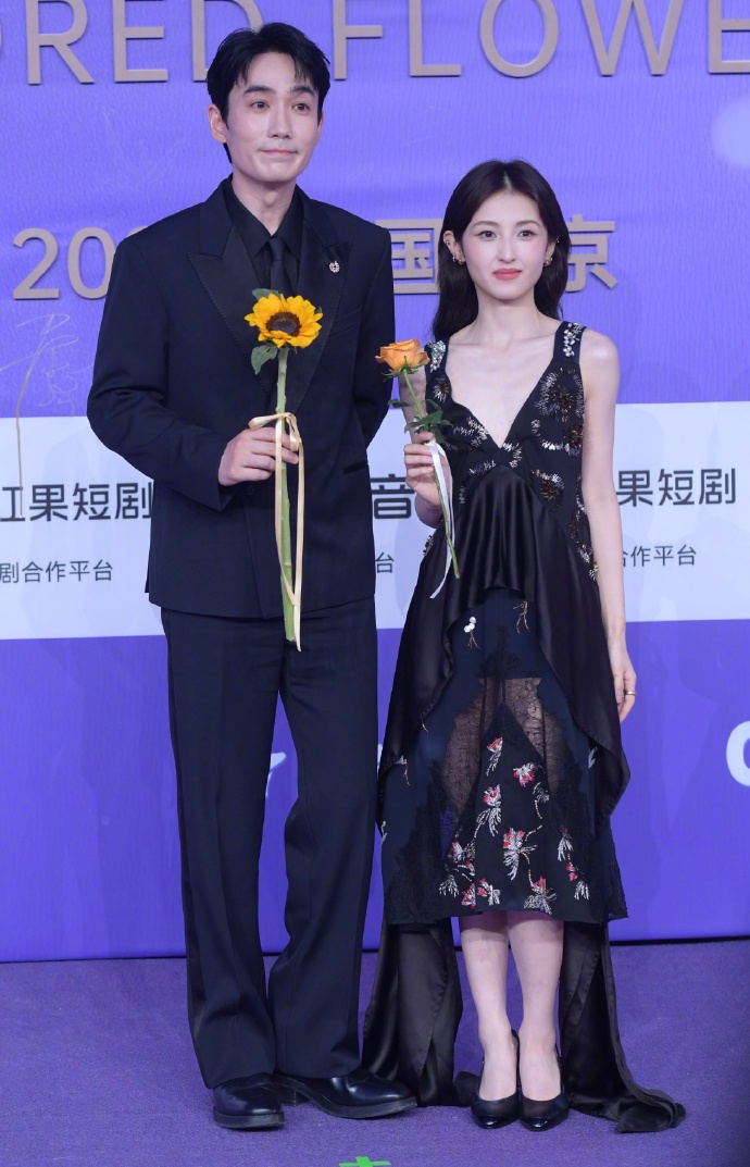 Dương Mịch lộng lẫy át vía Lưu Thi Thi, Dương Tử visual không ai tin nổi tại lễ trao giải Bách Hoa- Ảnh 14.
