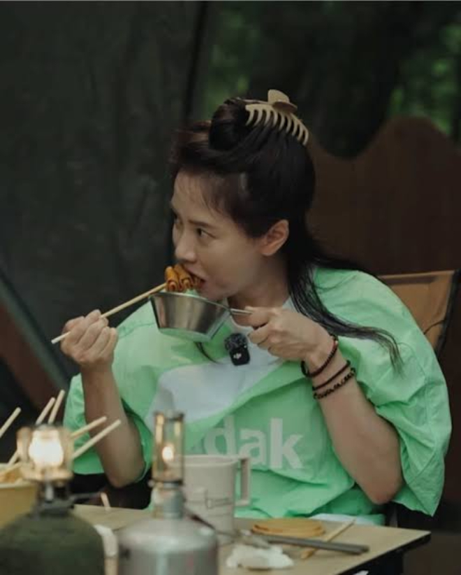 Thấy Song Ji Hyo m&agrave; giật cả m&igrave;nh- Ảnh 9.