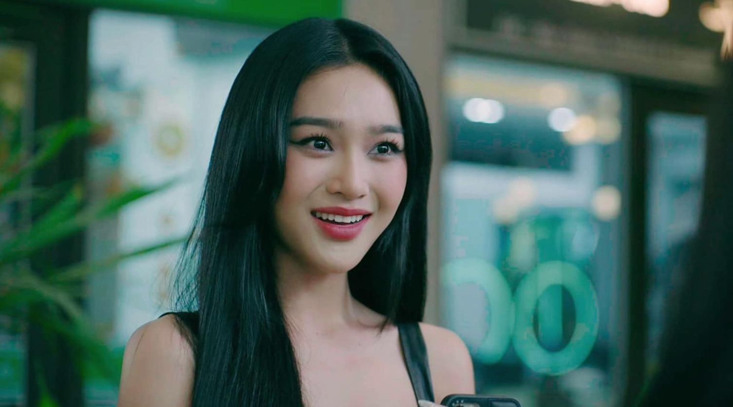 Hot rần rần mỹ nh&acirc;n c&oacute; gương mặt bướng nhất Vbiz: C&agrave;ng ng&ocirc;ng c&agrave;ng cuốn, độ sexy th&igrave; khỏi b&agrave;n- Ảnh 5.