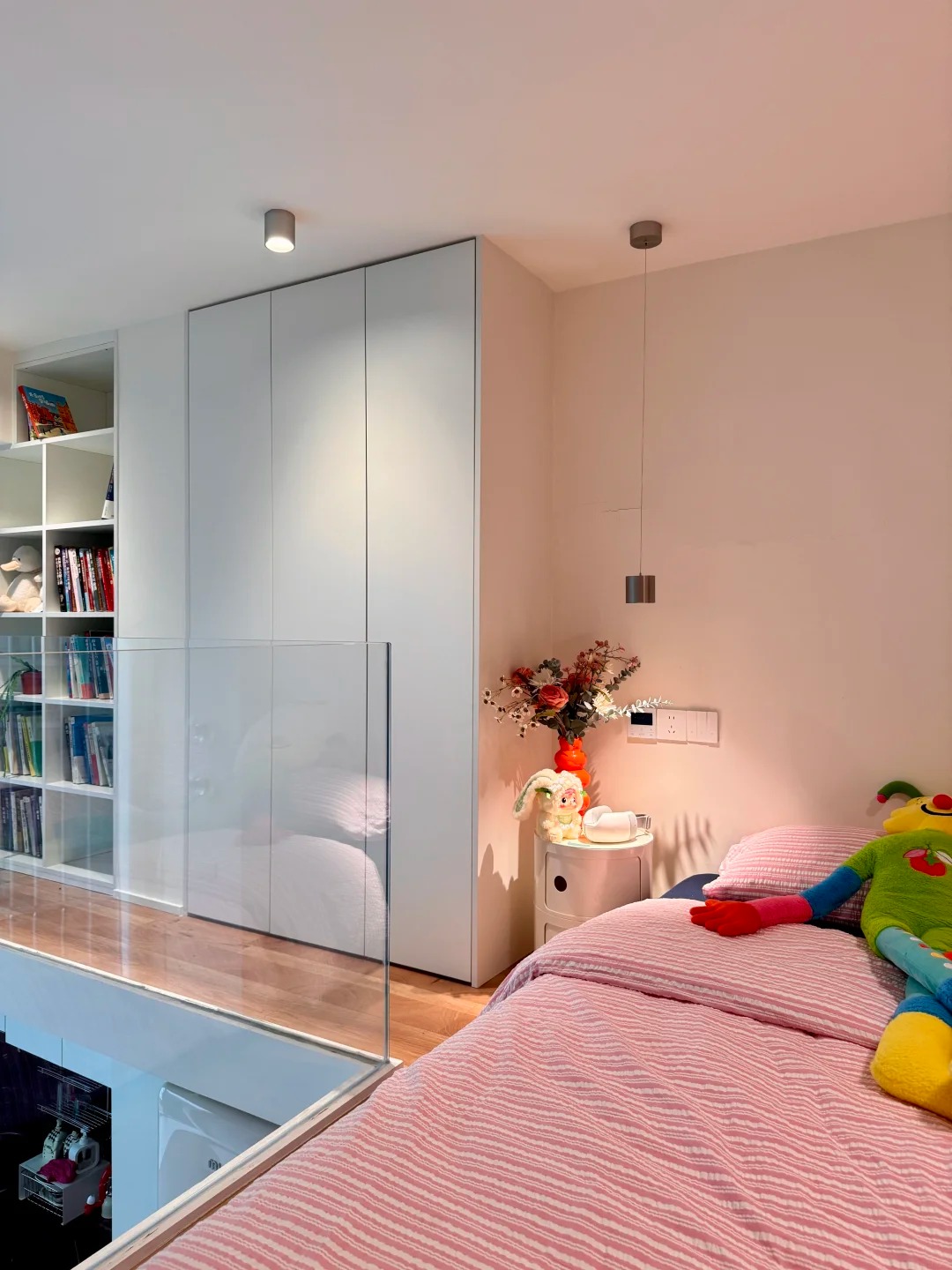 30 tuổi, mua được nh&agrave; 30m2 v&agrave; ở với 2 con m&egrave;o: "Thế l&agrave; đủ sống cả đời" - Ảnh 8.