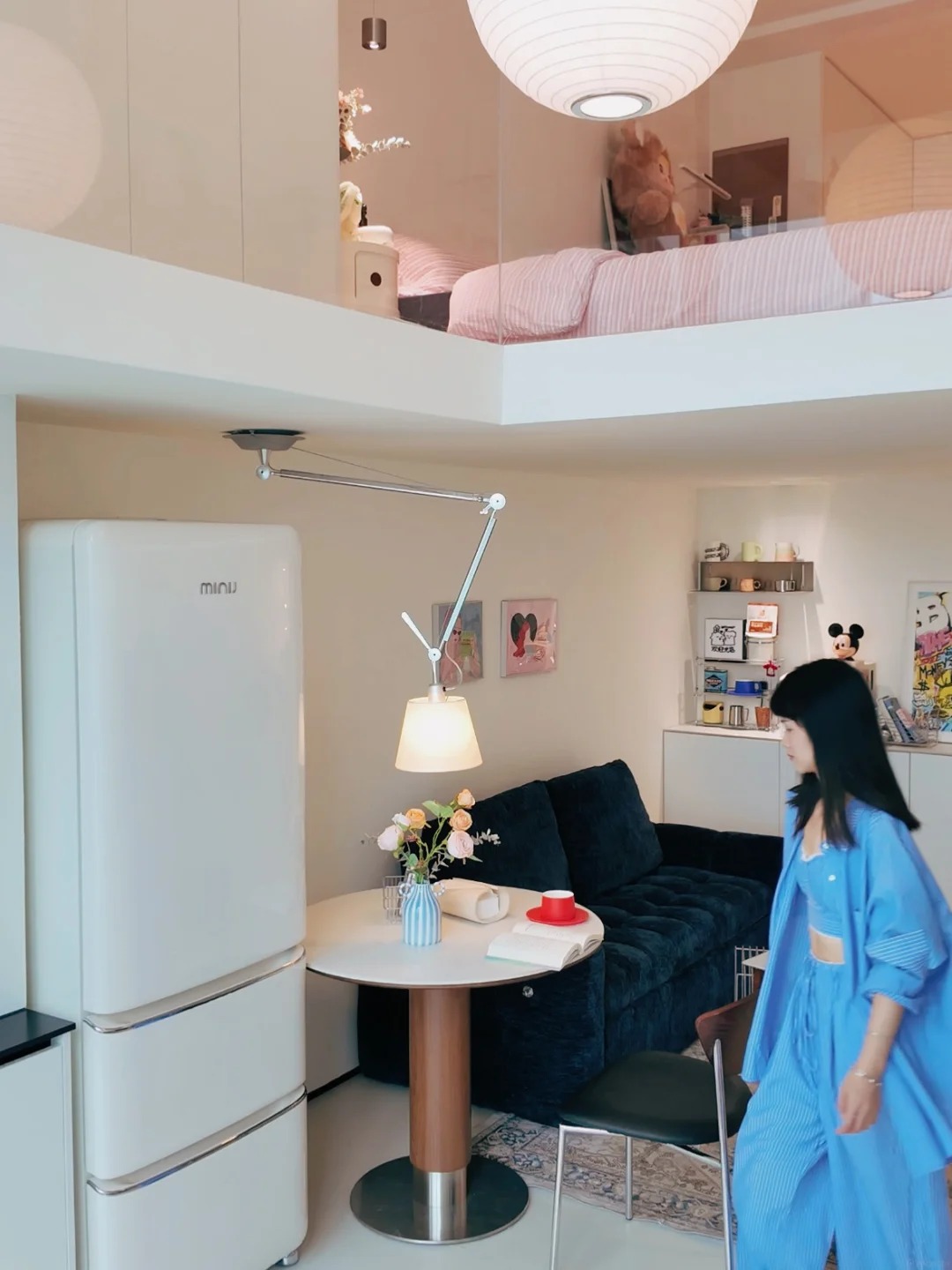 30 tuổi, mua được nh&agrave; 30m2 v&agrave; ở với 2 con m&egrave;o: "Thế l&agrave; đủ sống cả đời" - Ảnh 2.
