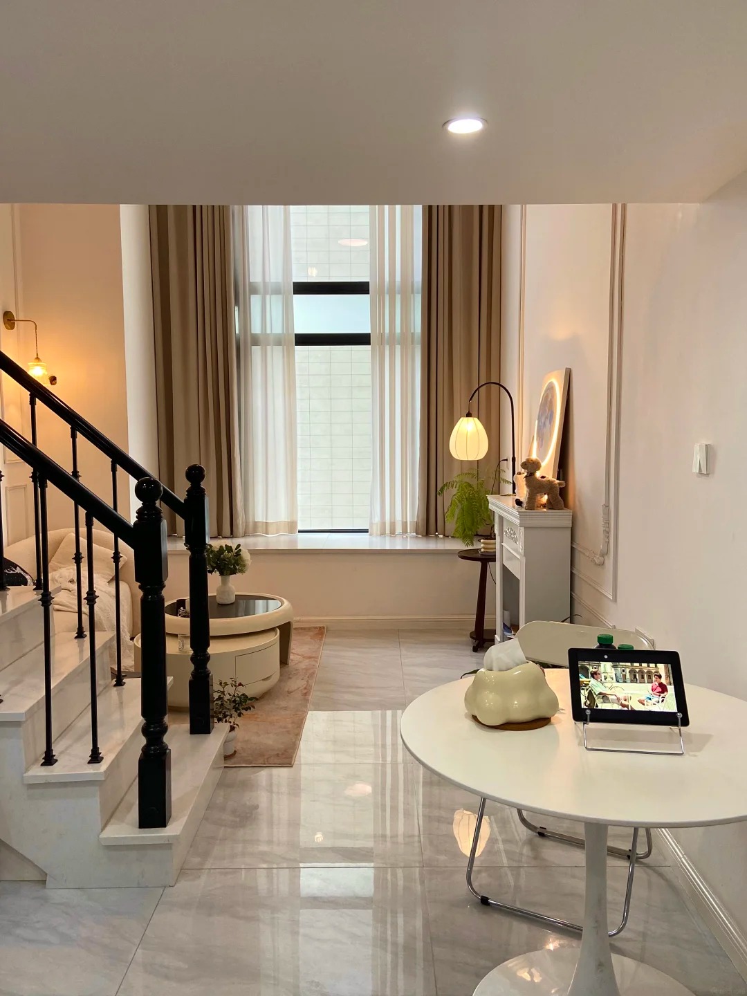 30 tuổi, mua được nh&agrave; 30m2 v&agrave; ở với 2 con m&egrave;o: "Thế l&agrave; đủ sống cả đời" - Ảnh 10.