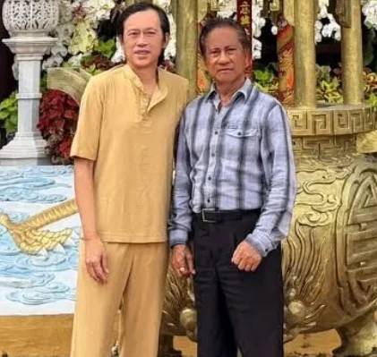 NSƯT Ho&agrave;i Linh gi&agrave;u cỡ n&agrave;o m&agrave; nam danh ca đ&ocirc;ng con nhất Việt Nam n&oacute;i thẳng "cần g&igrave; đi h&aacute;t nữa"?- Ảnh 1.