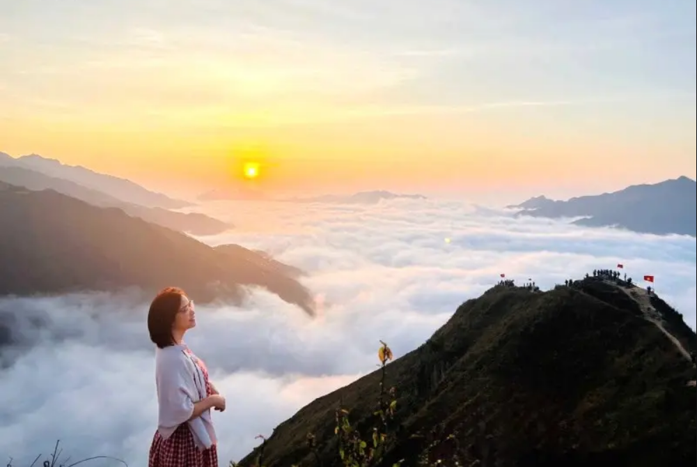 Kh&ocirc;ng phải Sa Pa, 'thi&ecirc;n đường săn m&acirc;y' Việt Nam lần đầu được thế giới gọi t&ecirc;n: S&aacute;nh vai Nhật Bản - Ảnh 2.