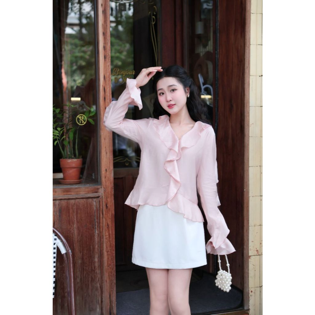 Chiếc &aacute;o m&agrave; ai diện l&ecirc;n cũng h&oacute;a "n&agrave;ng thơ m&ugrave;a thu": Mềm mại, nữ t&iacute;nh m&agrave; vẫn thanh lịch - Ảnh 7.