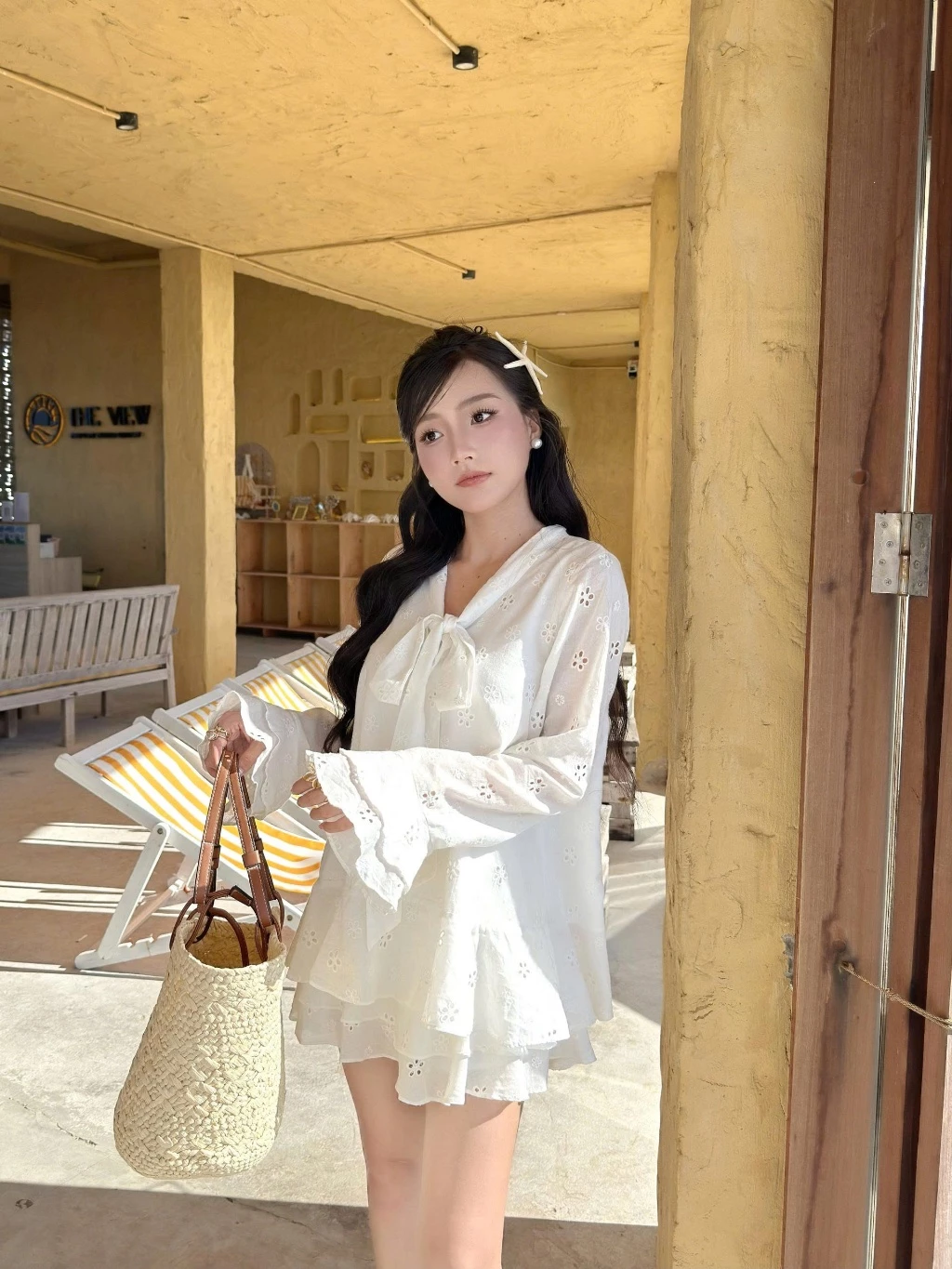 Chiếc &aacute;o m&agrave; ai diện l&ecirc;n cũng h&oacute;a "n&agrave;ng thơ m&ugrave;a thu": Mềm mại, nữ t&iacute;nh m&agrave; vẫn thanh lịch - Ảnh 10.