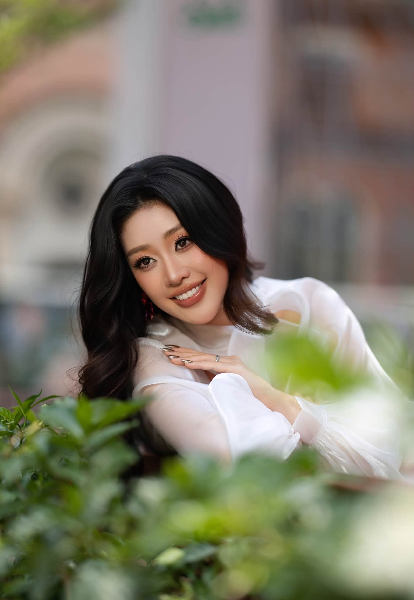 Hoa hậu Việt Nam được truyền th&ocirc;ng Trung Quốc ca ngợi l&agrave; "nữ thần quốc d&acirc;n" - Ảnh 7.