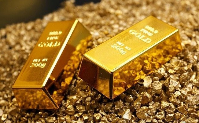 Gi&aacute; v&agrave;ng tăng hơn 7% trong một tuần, nh&agrave; đầu tư "n&iacute;n thở" chờ dữ liệu quan trọng- Ảnh 1.