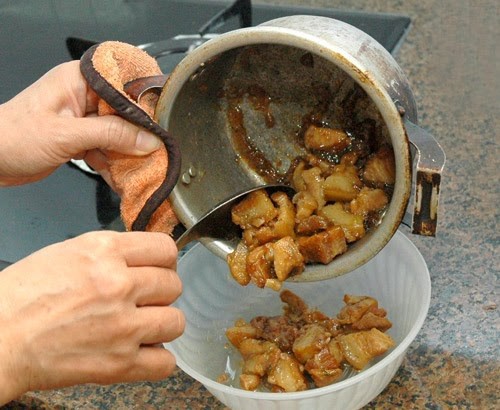 L&yacute; do nhiều gia đ&igrave;nh kh&ocirc;ng c&ograve;n d&ugrave;ng nồi nh&ocirc;m nấu ăn - Ảnh 1.