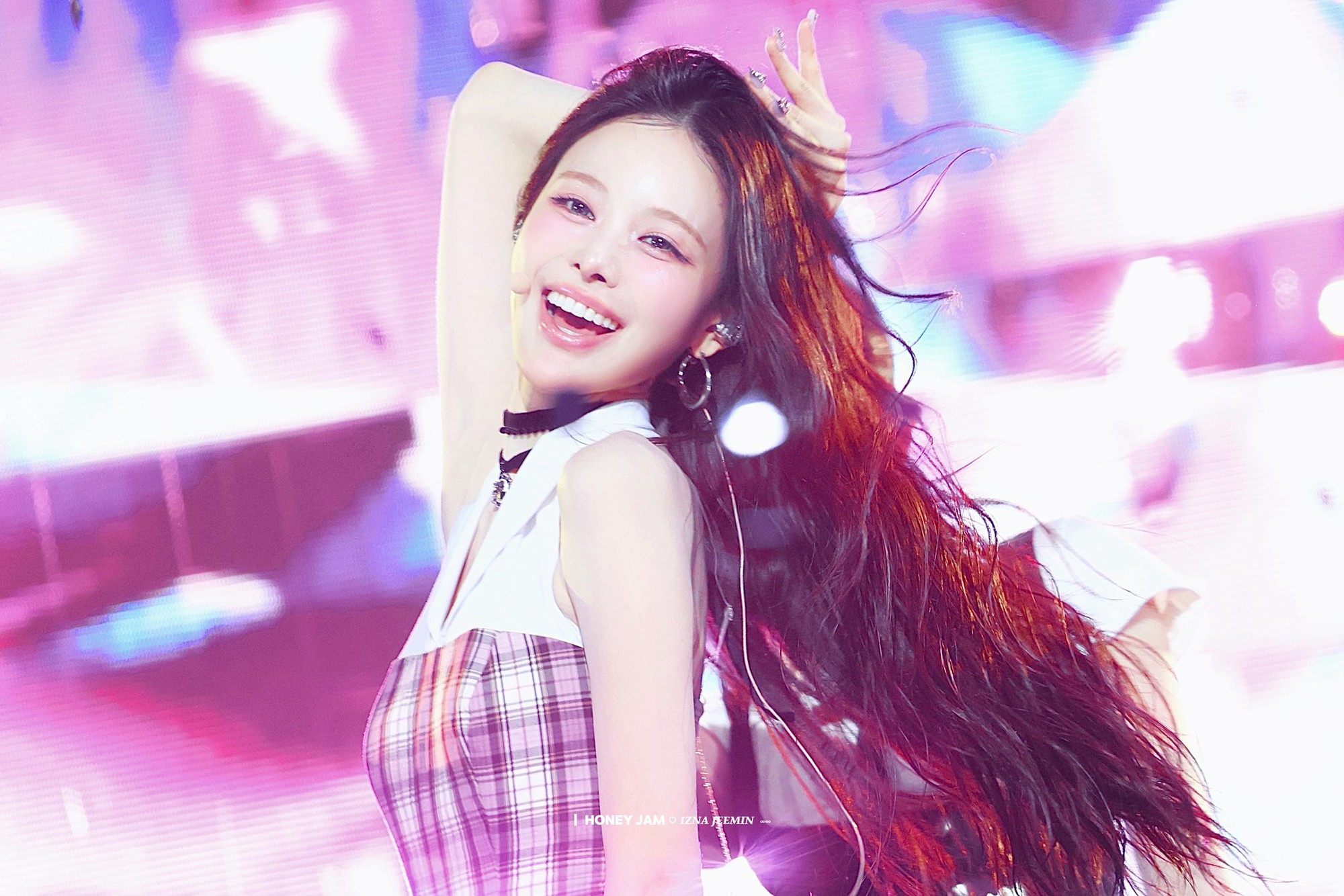 "Tổ hợp kỳ quan nhan sắc" mới của showbiz: Mỹ nh&acirc;n đẹp nhất thế giới "chặt đẹp" mọi khung h&igrave;nh!- Ảnh 14.