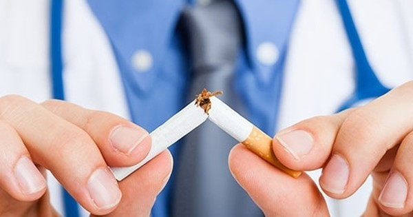 Người phụ nữ 40 tuổi "phổi trắng xo&aacute;" v&igrave; th&oacute;i quen phổ biến n&agrave;y - Ảnh 3.