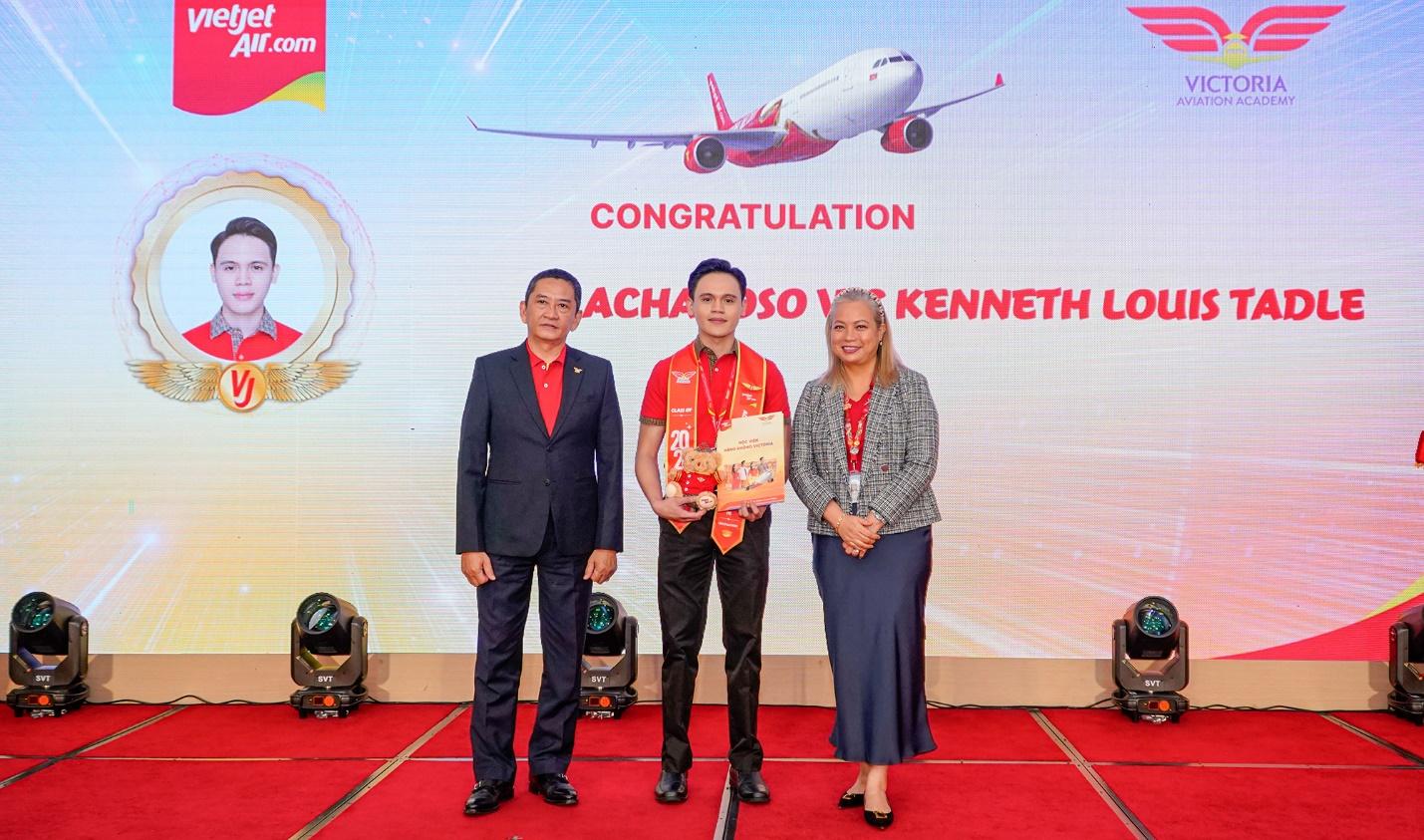 Những giấc mơ bay cất c&aacute;nh từ Vietjet- Ảnh 2.