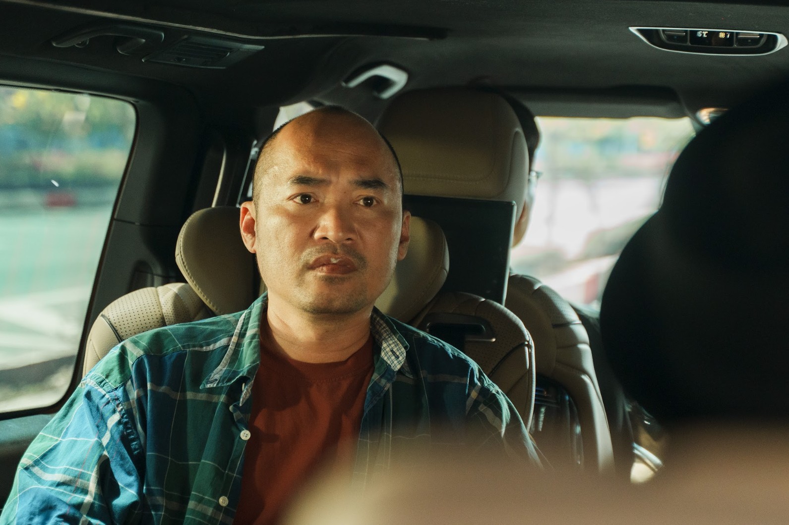 Việt Nam remake phim Trung Quốc 12.000 tỷ chấn động MXH: Cười quặn ruột v&igrave; nam ch&iacute;nh, ngồi im một chỗ cũng thấy h&agrave;i- Ảnh 2.