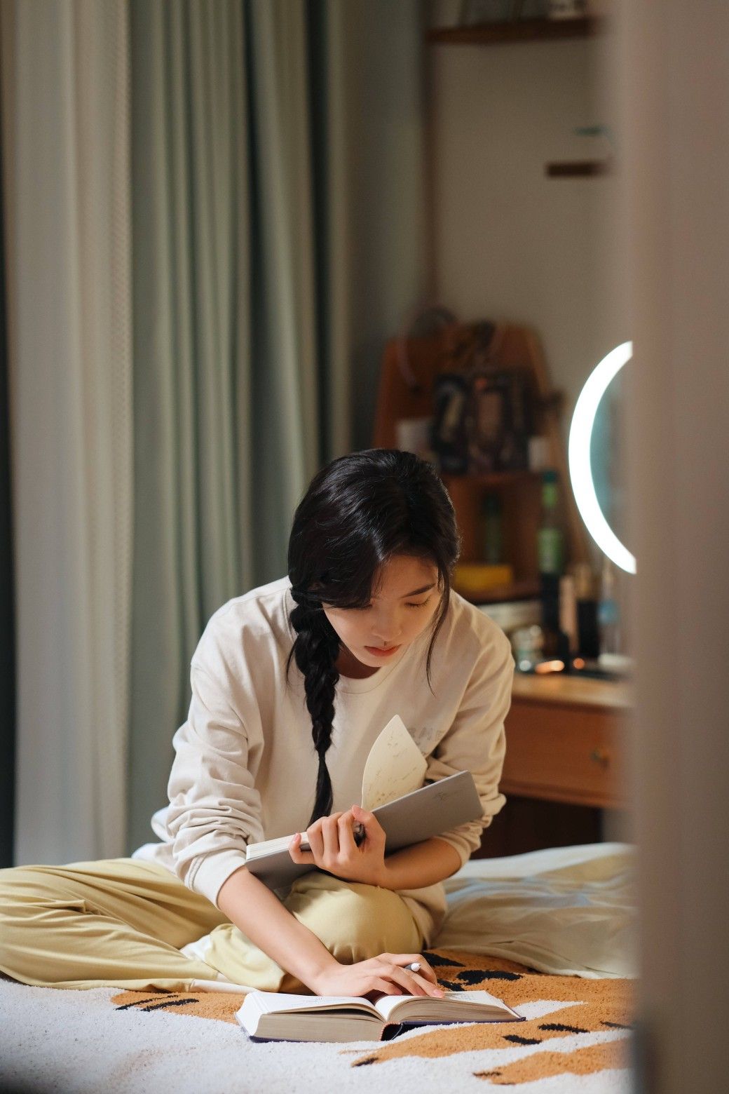 Khi “lên chức” không còn đồng nghĩa với “đi lên” - Ảnh 1.