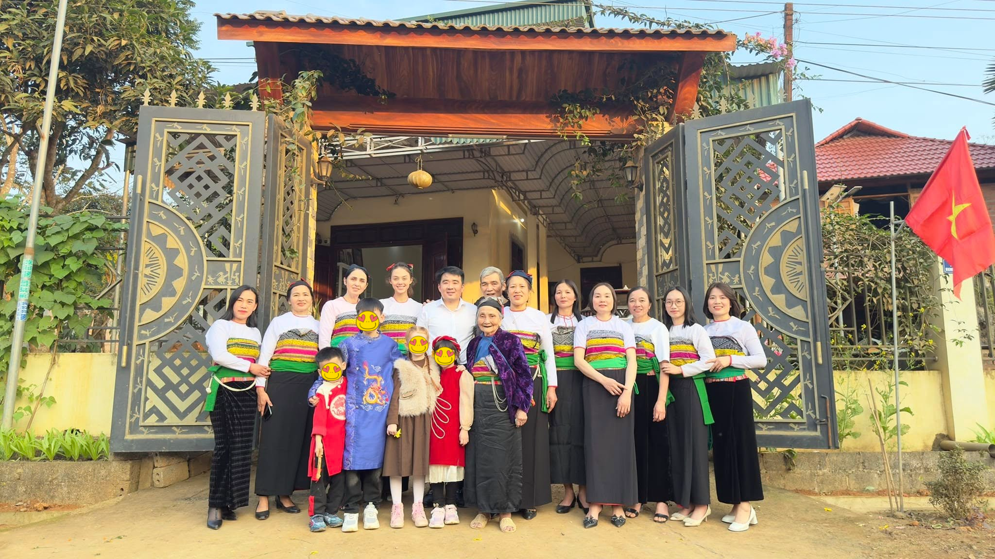 Căn nh&agrave; ở qu&ecirc; của thủ m&ocirc;n B&ugrave;i Tiến Dũng - Ảnh 2.