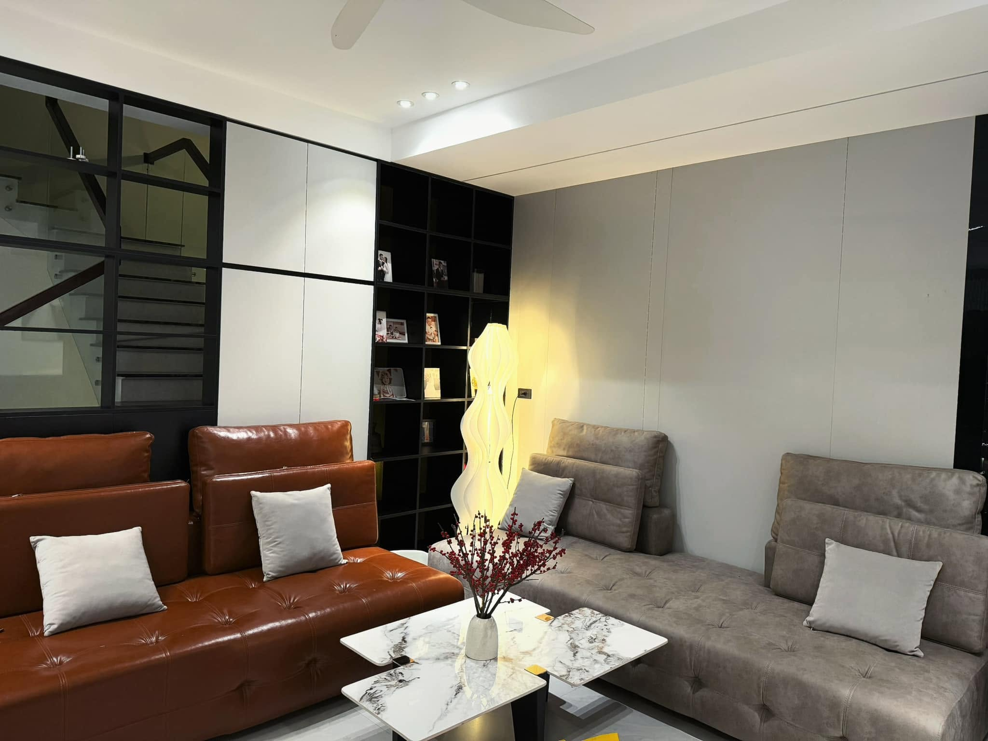 Cử nh&acirc;n Luật cưới "người h&ugrave;ng Thường Ch&acirc;u": Giờ ở nh&agrave; b&aacute;n c&agrave; ph&ecirc;, x&acirc;y nh&agrave; lầu khu trung t&acirc;m- Ảnh 7.