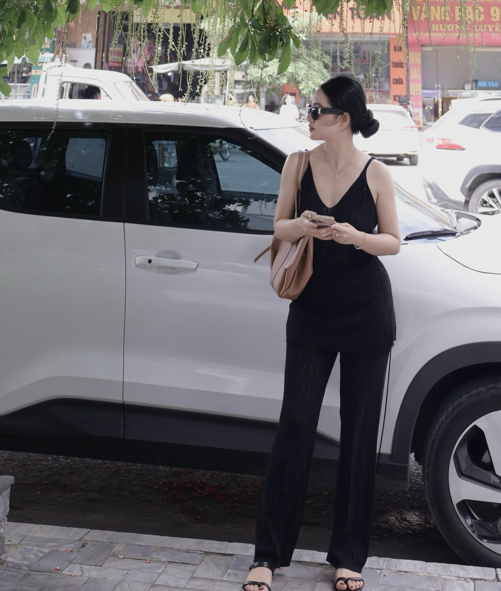 Cử nh&acirc;n Luật cưới "người h&ugrave;ng Thường Ch&acirc;u": Giờ ở nh&agrave; b&aacute;n c&agrave; ph&ecirc;, x&acirc;y nh&agrave; lầu khu trung t&acirc;m- Ảnh 16.
