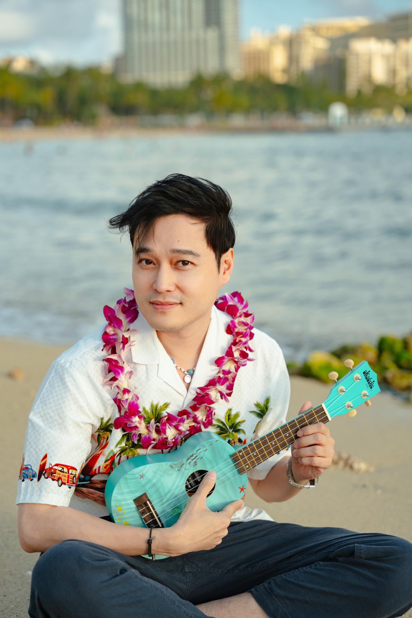 Ca sĩ Việt được cả nước gọi &ldquo;ho&agrave;ng tử&rdquo; 20 năm: B&aacute;n album trăm ngh&igrave;n bản, nay l&agrave;m YouTuber tận hưởng cuộc sống- Ảnh 6.