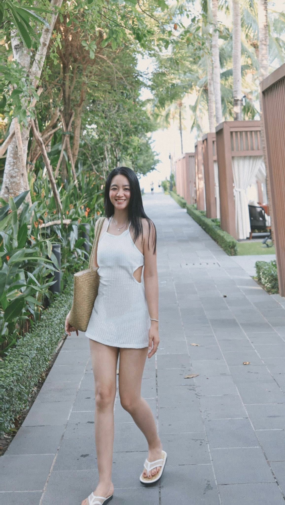 Cử nh&acirc;n Luật cưới "người h&ugrave;ng Thường Ch&acirc;u": Giờ ở nh&agrave; b&aacute;n c&agrave; ph&ecirc;, x&acirc;y nh&agrave; lầu khu trung t&acirc;m- Ảnh 4.