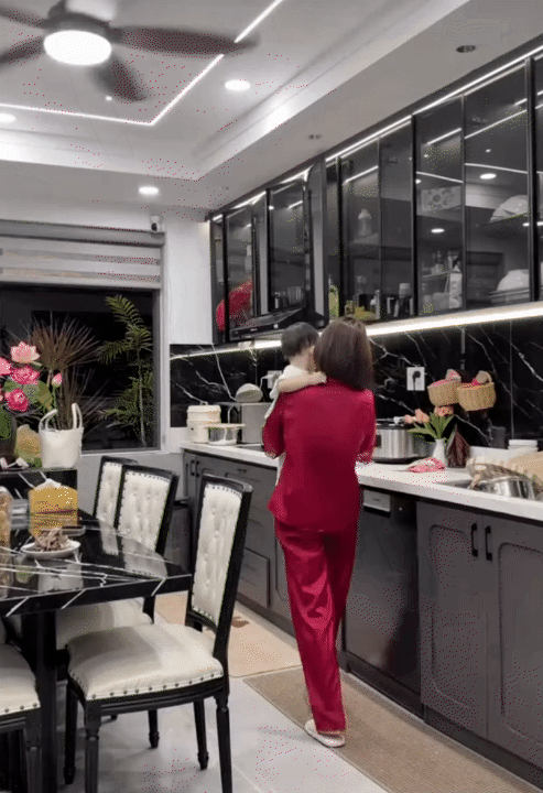 Ở nh&agrave; chồng nu&ocirc;i, c&ocirc; vợ chia sẻ nguy&ecirc;n tắc giữ lửa h&ocirc;n nh&acirc;n: &ldquo;Chồng về l&agrave; nh&agrave; cửa, cơm nước phải tươm tất&rdquo;- Ảnh 6.