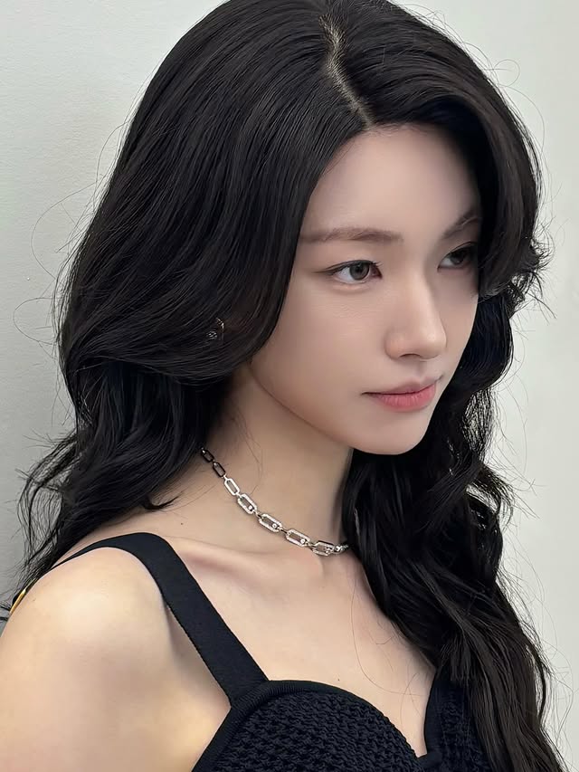 Mỹ nhân 1993 hot nhất hiện nay: Nhan sắc ngọt ngào "dính" như kẹo, xuất thân từ gia đình ngành y- Ảnh 3.