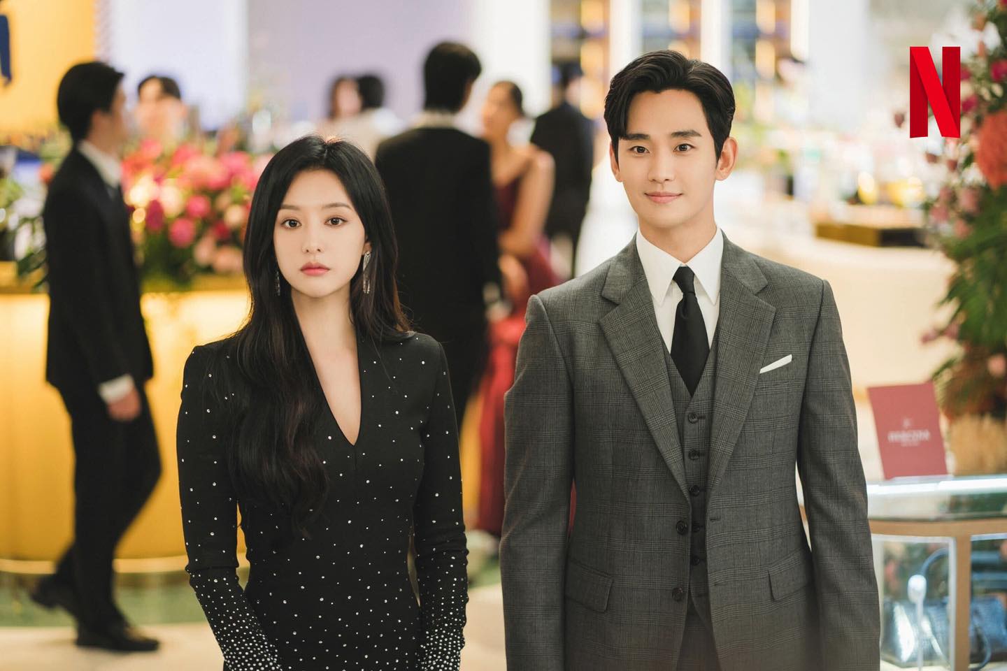 Kim Soo Hyun đ&atilde; rơi xuống đ&aacute;y vực- Ảnh 5.