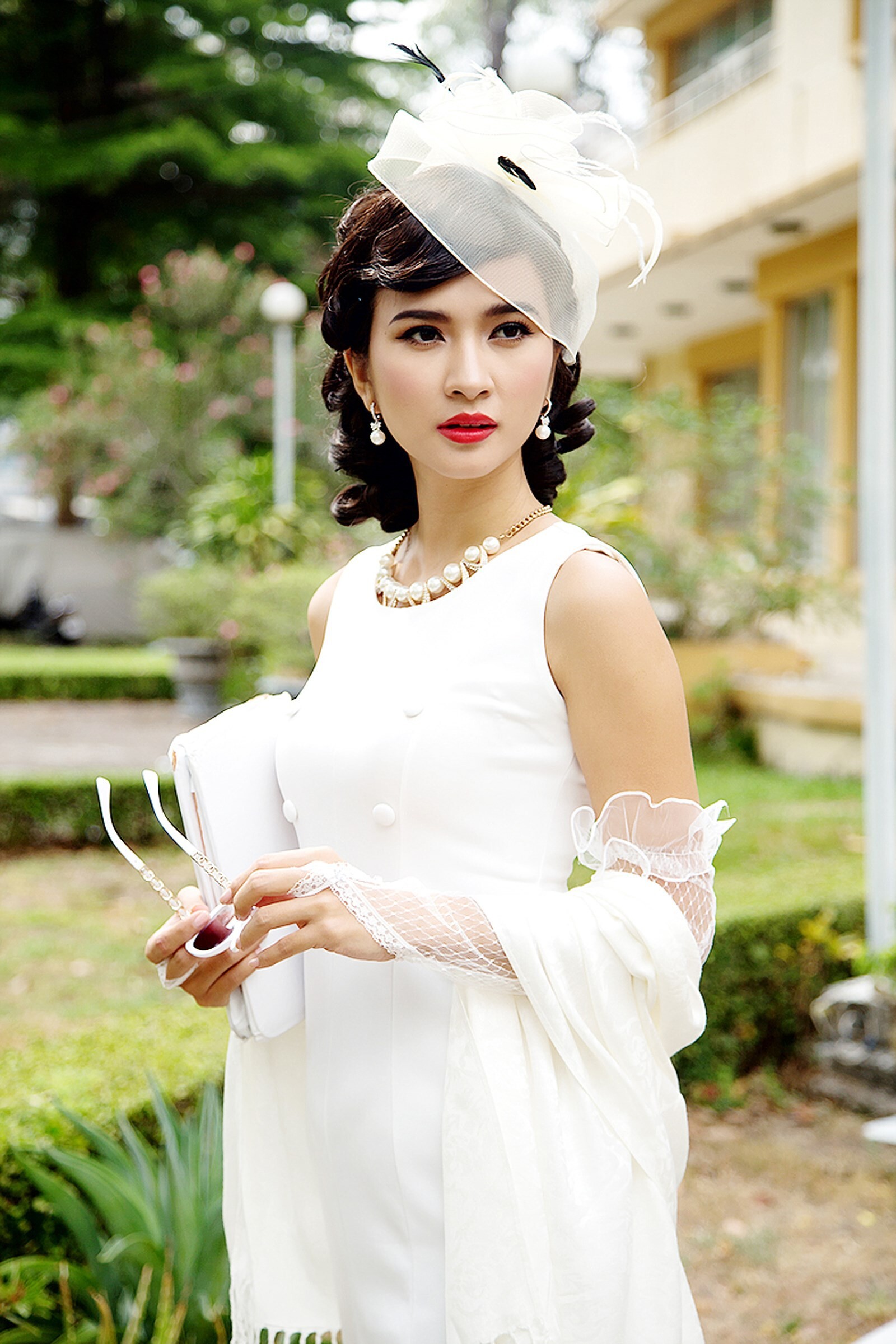 NSƯT đẹp nhất Việt Nam vừa bước l&ecirc;n thảm đỏ đ&atilde; khiến MXH nổ tung: Visual kh&ocirc;ng c&oacute; đối thủ, chấp hết cam cận mặt- Ảnh 3.