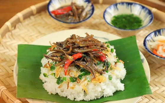 Nam doanh nhân 47 tuổi suy thận giai đoạn cuối vì 1 hành động rất nhiều người "quen tay" mỗi khi đau đầu - Ảnh 2.