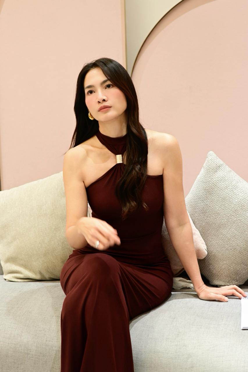 Lại có thêm 1 phim Tết đối đầu Trấn Thành: Nữ chính là huyền thoại visual, cứ xuất hiện là chấn động phòng vé- Ảnh 2.